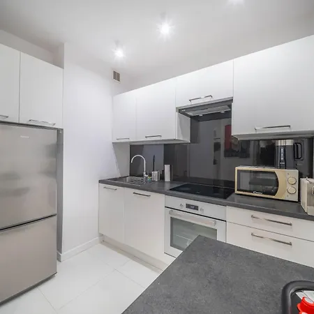 Grzybowska Center Apartman Varsó