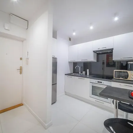 Grzybowska Center Apartman *